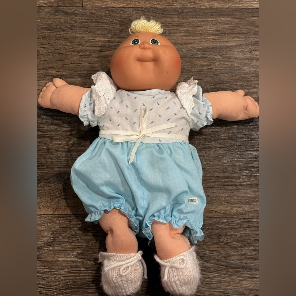 Vintage Retro  1985 Cabbage Patch Kid Doll in Blue Outfit